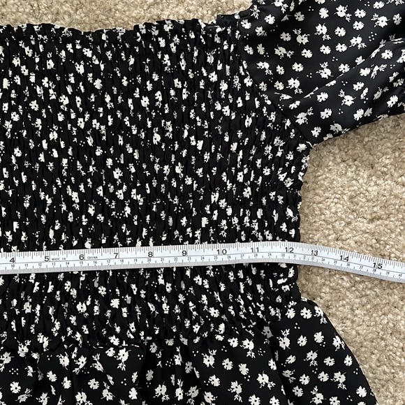 SOLD! AUW floral ruffled sleeves off the shoulder dress - Picture 8 of 16